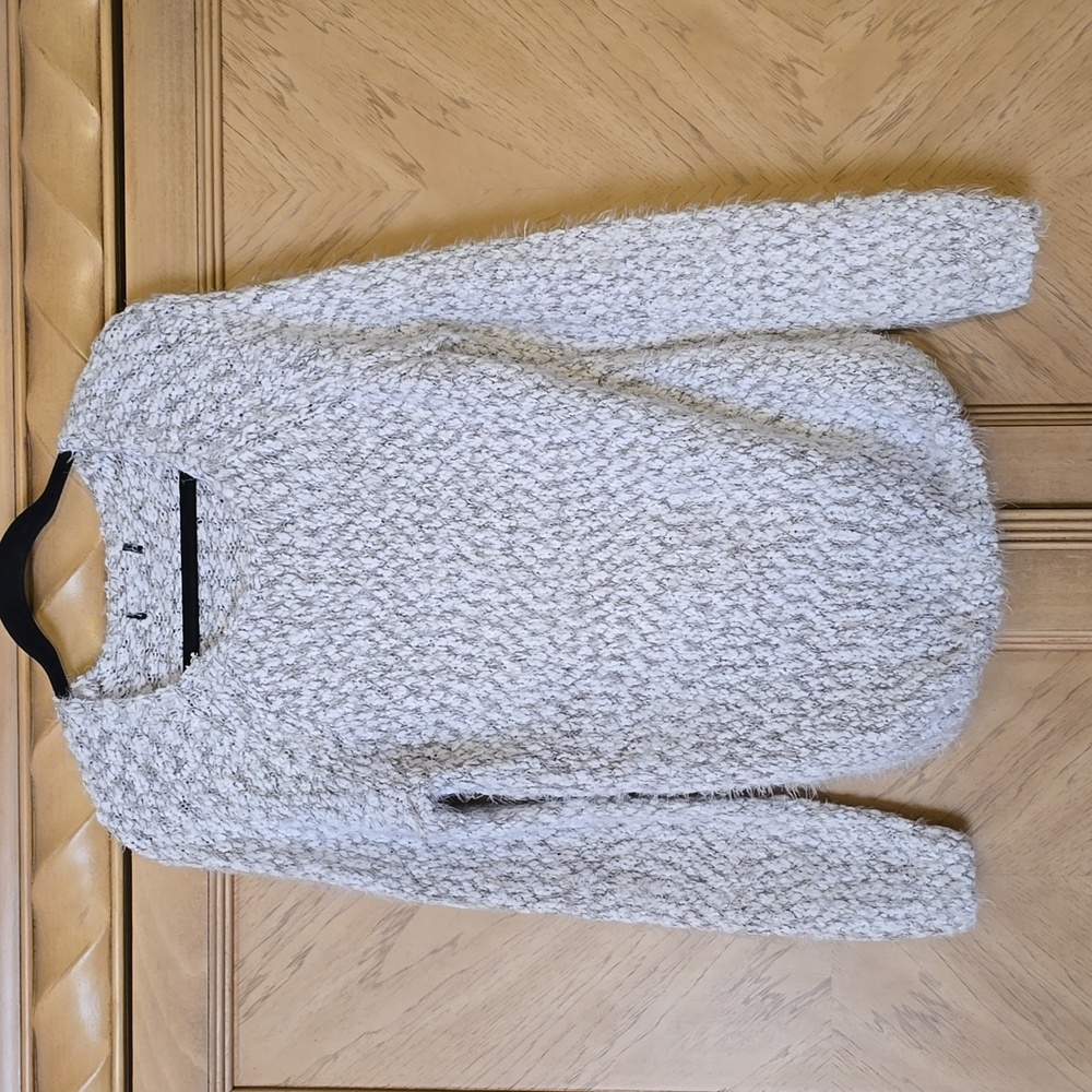 Unamed black, white and grey sweater. Size Large.
